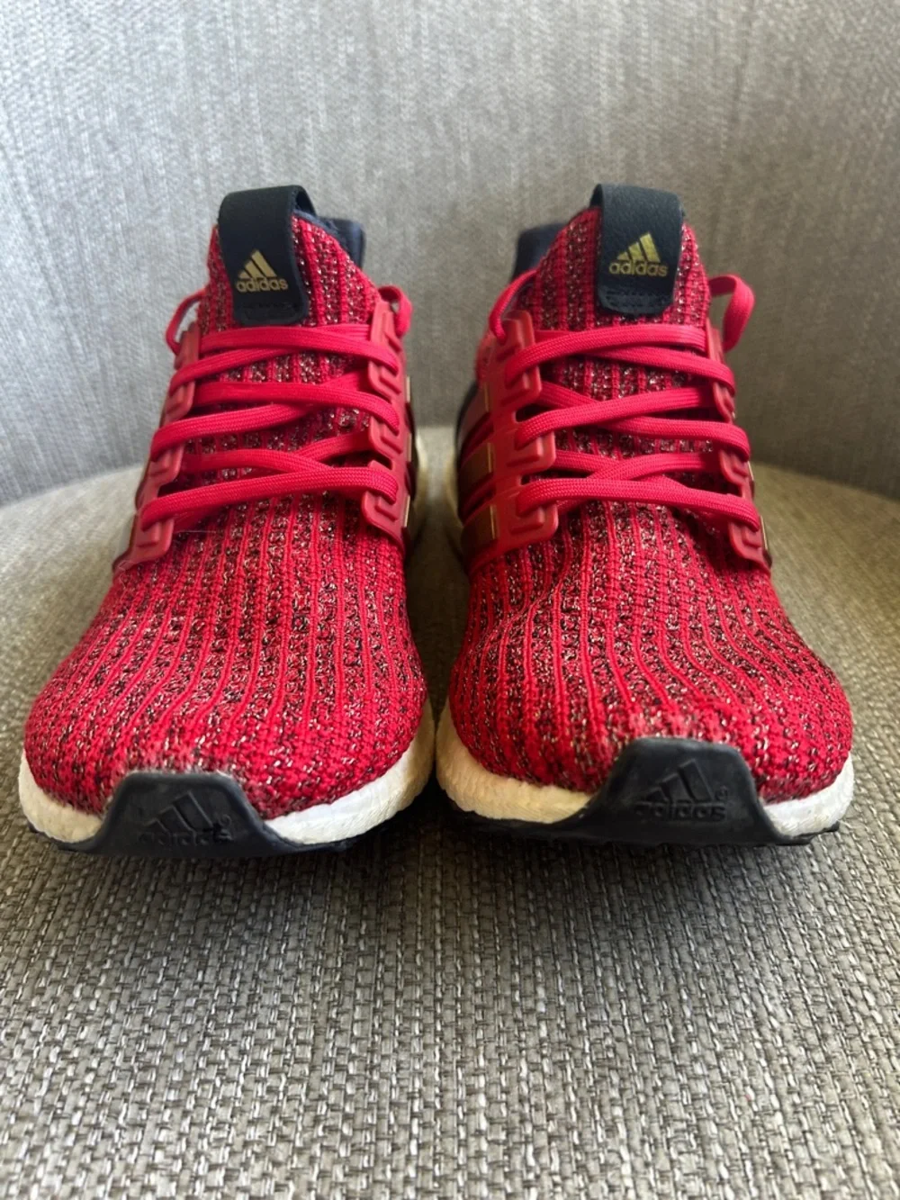 Adidas x Game of Thrones Wmns UltraBoost 4.0 "House Lannister" Sneakers - Picture 5 of 7
